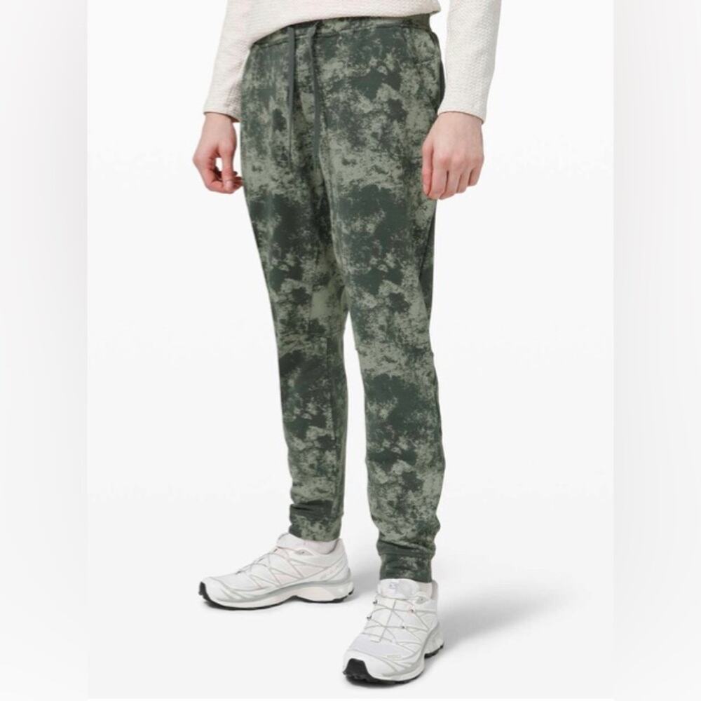 Lululemon city sweat jogger 29” French terry astral smoked spruce green fern M